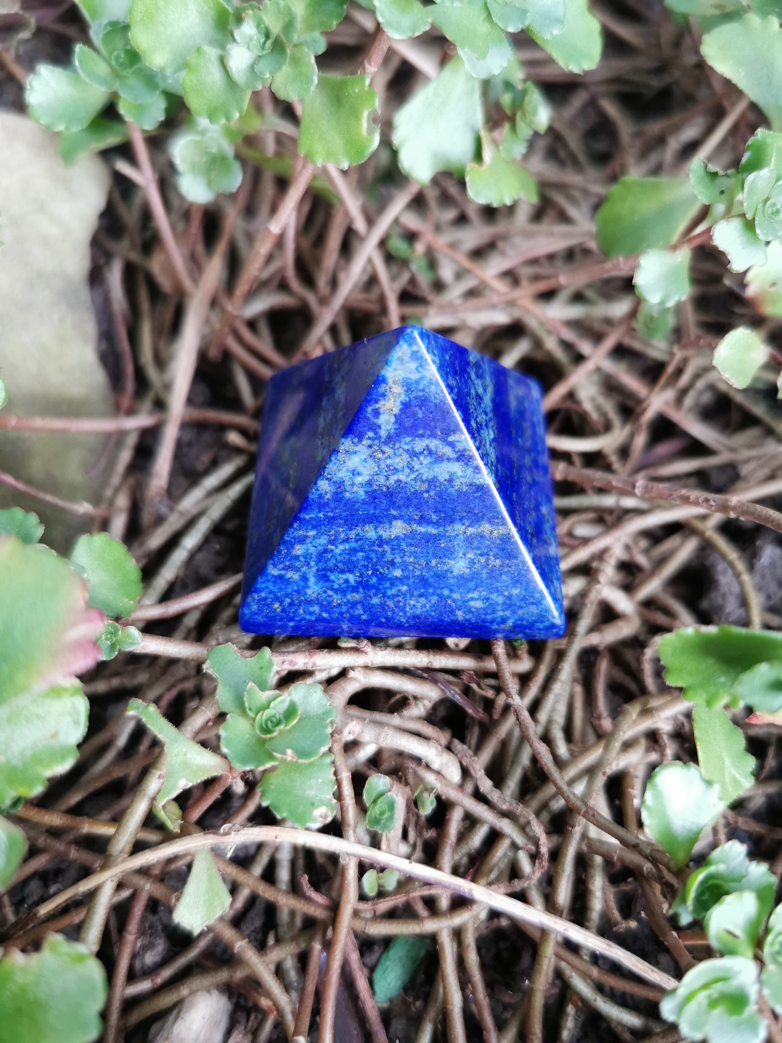 Lapis Lazuli Pyramid - 4cm