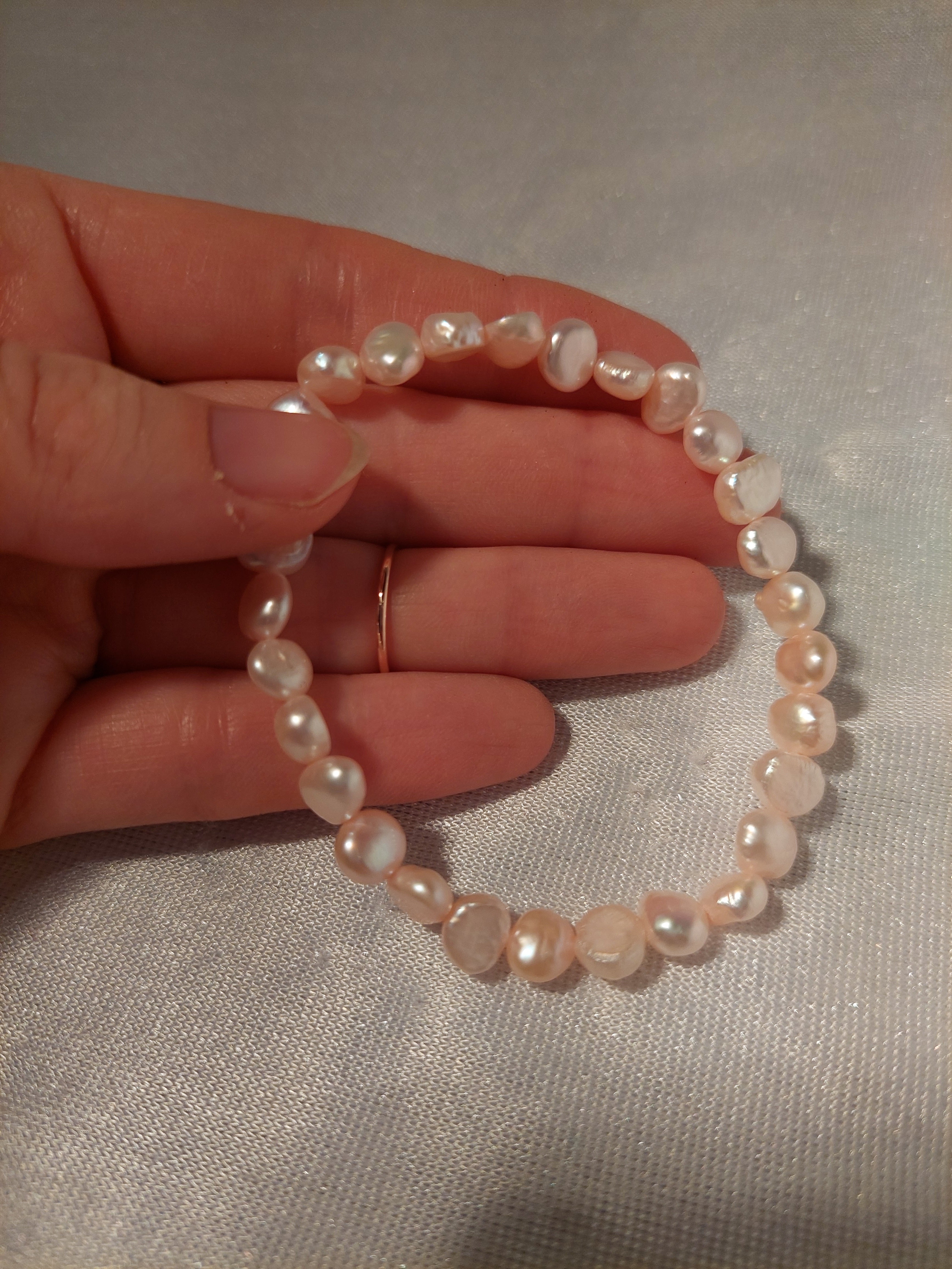 Pearl Half Round Bead Polished Bracelet - 7.5mm x 4mm Bead