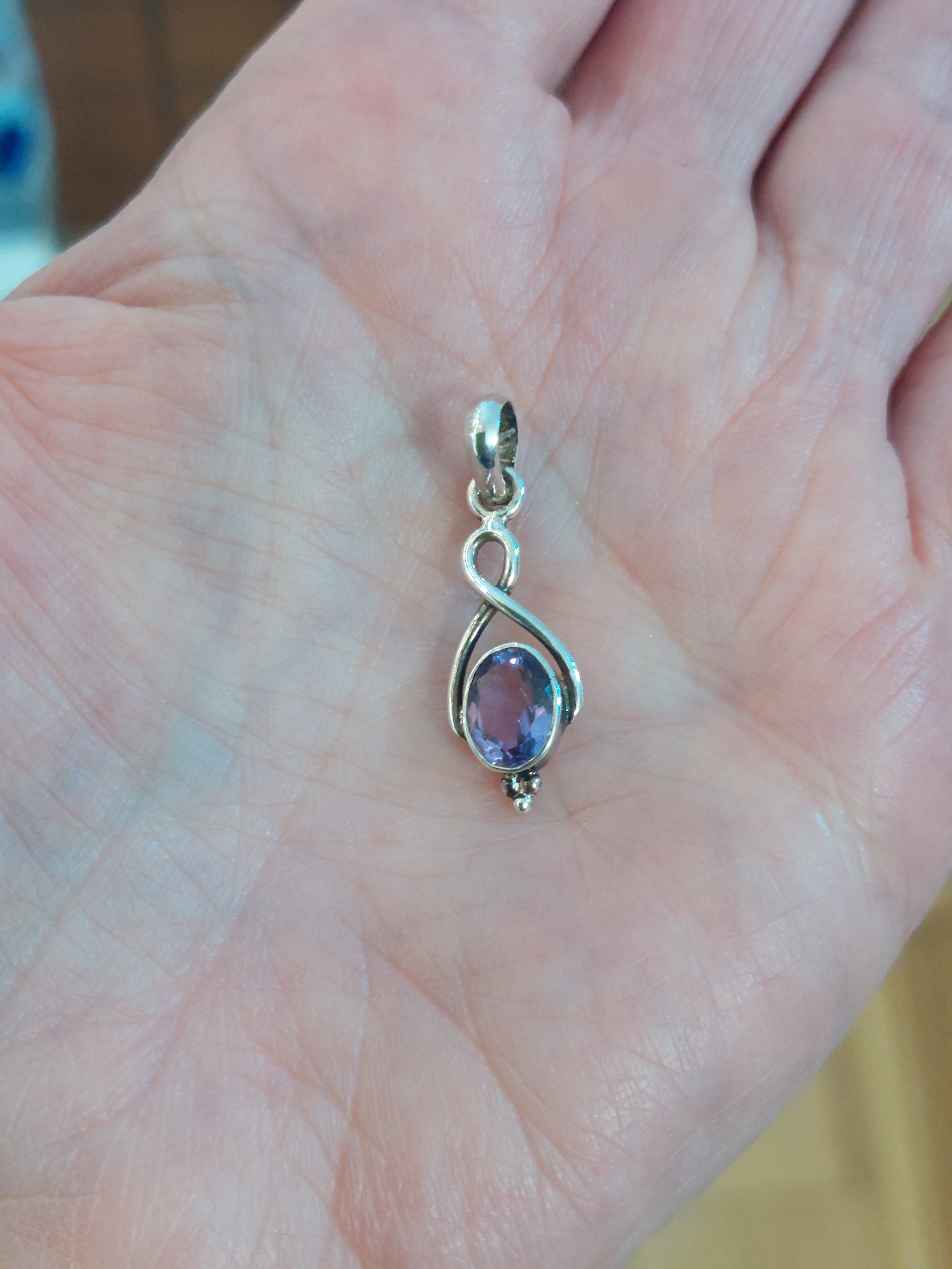 Amethyst Faceted Oval Pendant - 925 Sterling Silver