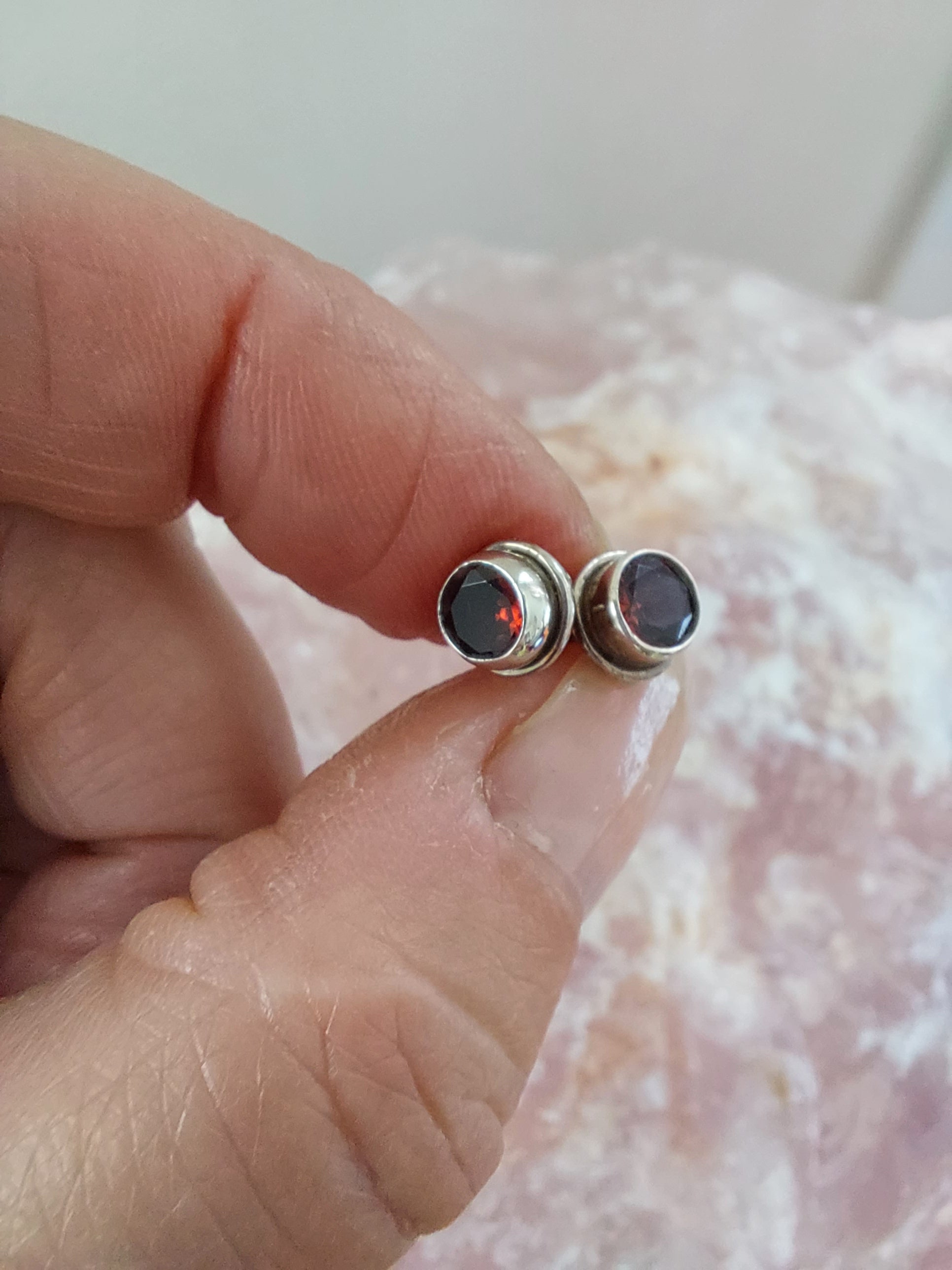 Garnet Round Faceted Stud Earrings - 0.6mm Diameter -  925 Sterling Silver