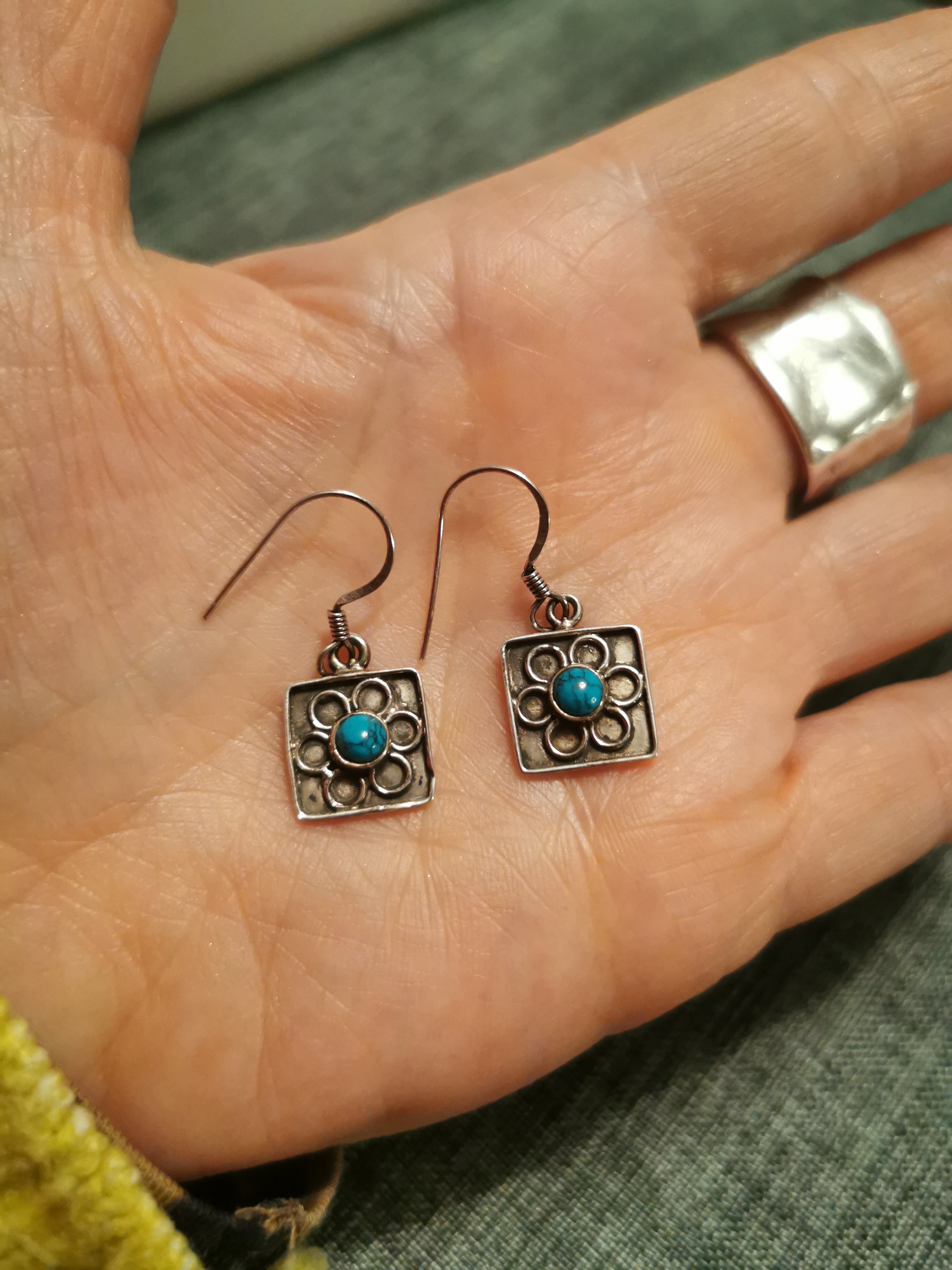 Turquoise Square Flower Drop Earrings