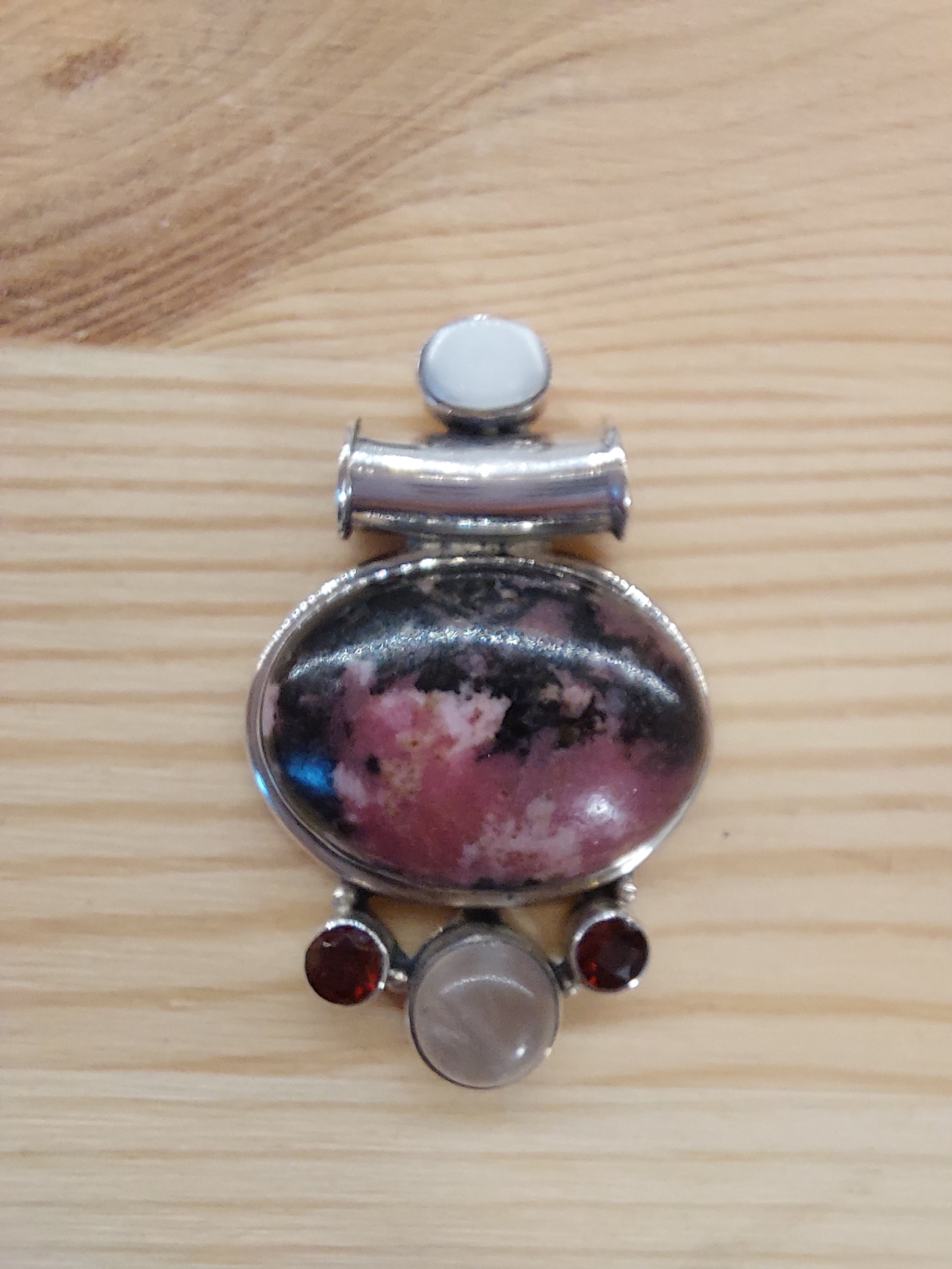 Rhodonite Pendant with Oval Stone and Garnet, Rose Quartz & Mother of Pearl - 925 Sterling Silver