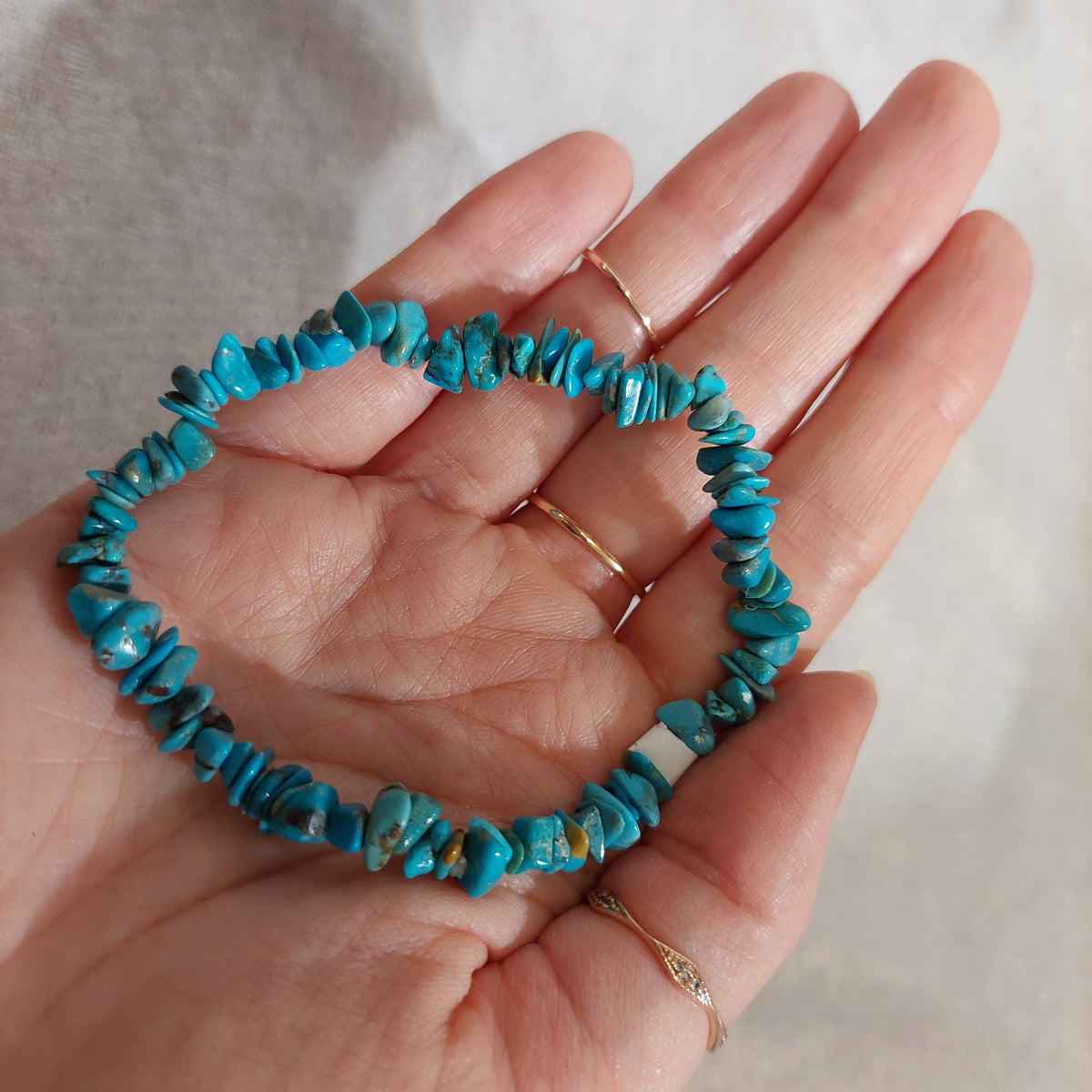 Artisan stone chip beads bracelet Turquoise Blue stabilized Red Coral  weaved strung silver metal toggle bracelet