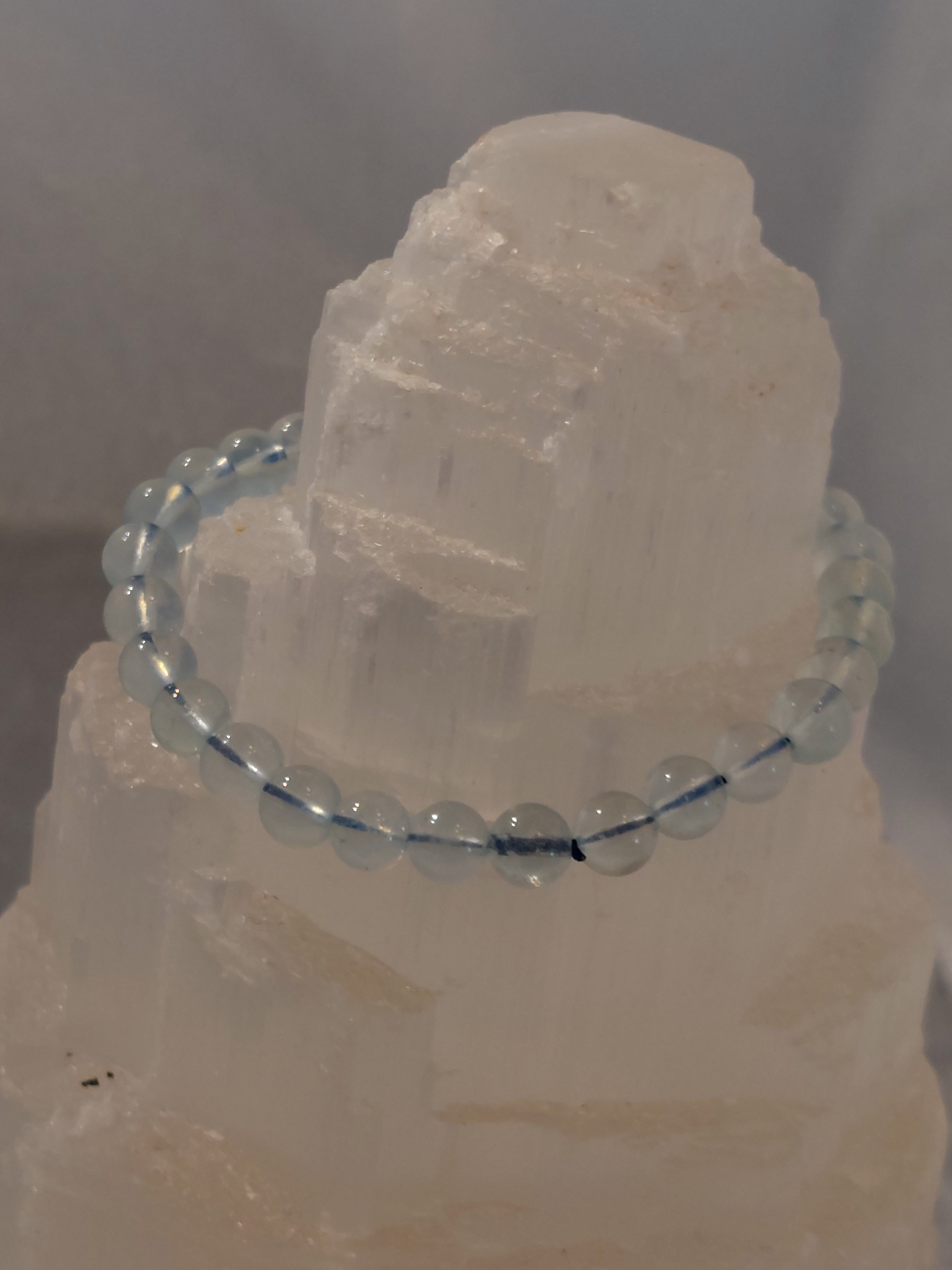Aquamarine Polished Bead Bracelet - 6mm Bead