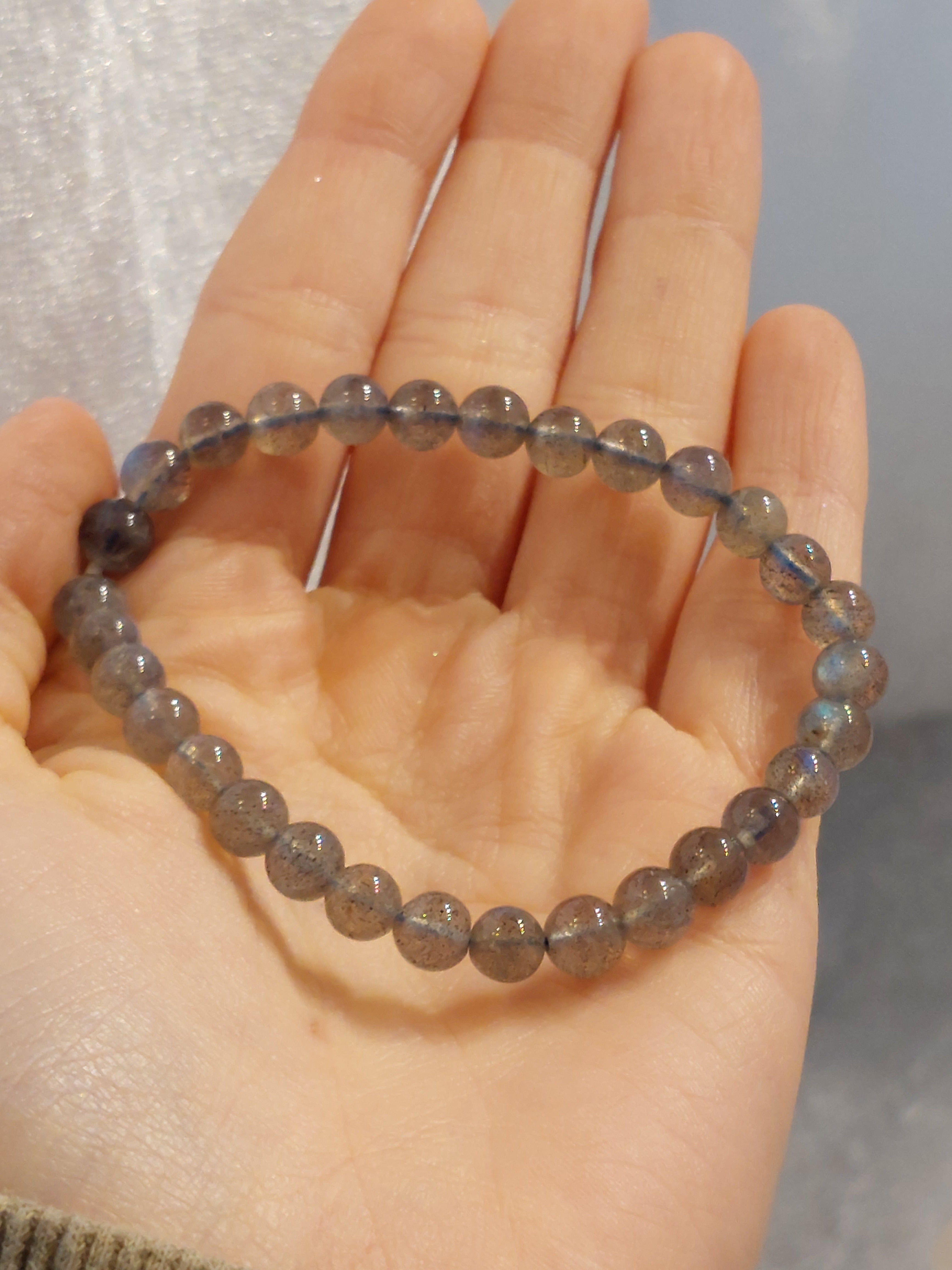 Labradorite Polished Bead Bracelet - 6mm Bead