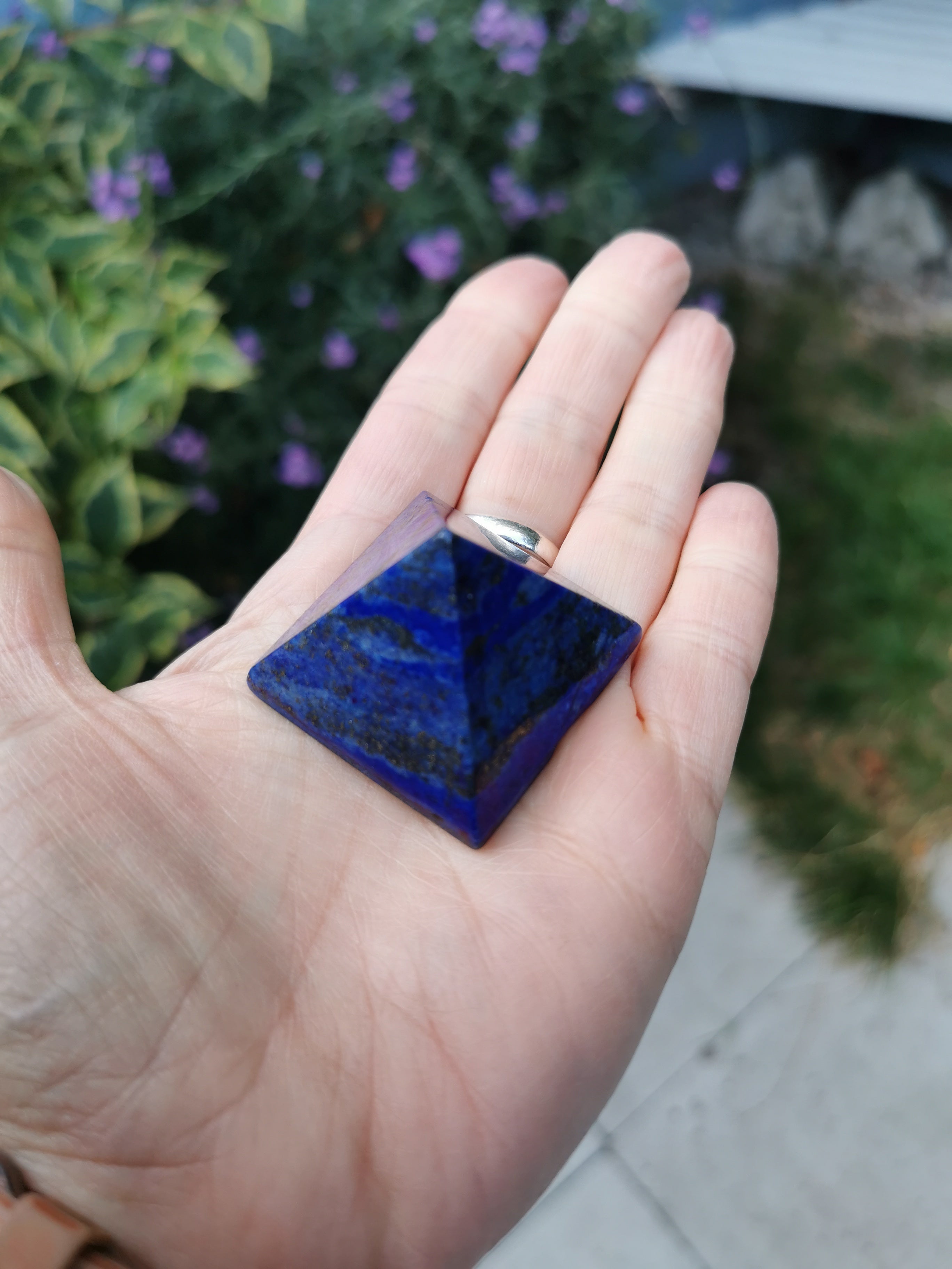 Lapis Lazuli Pyramid - 4cm